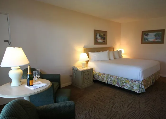 Sandcastle Resort At Lido Beach